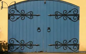 instalacion-puertas-abatibles.